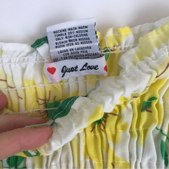 Vintage Floral Midi Sun Dress with Shirred Bodice. - Picture 13 of 14